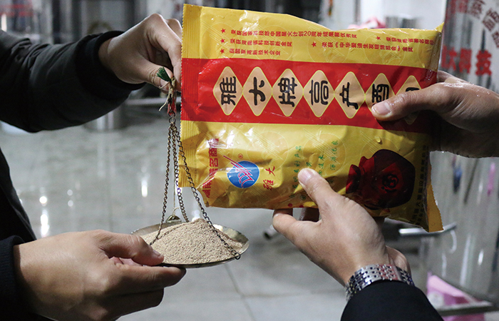 天气炎热酿酒非常不容易,小型酿酒设备能酿出粮食酒吗