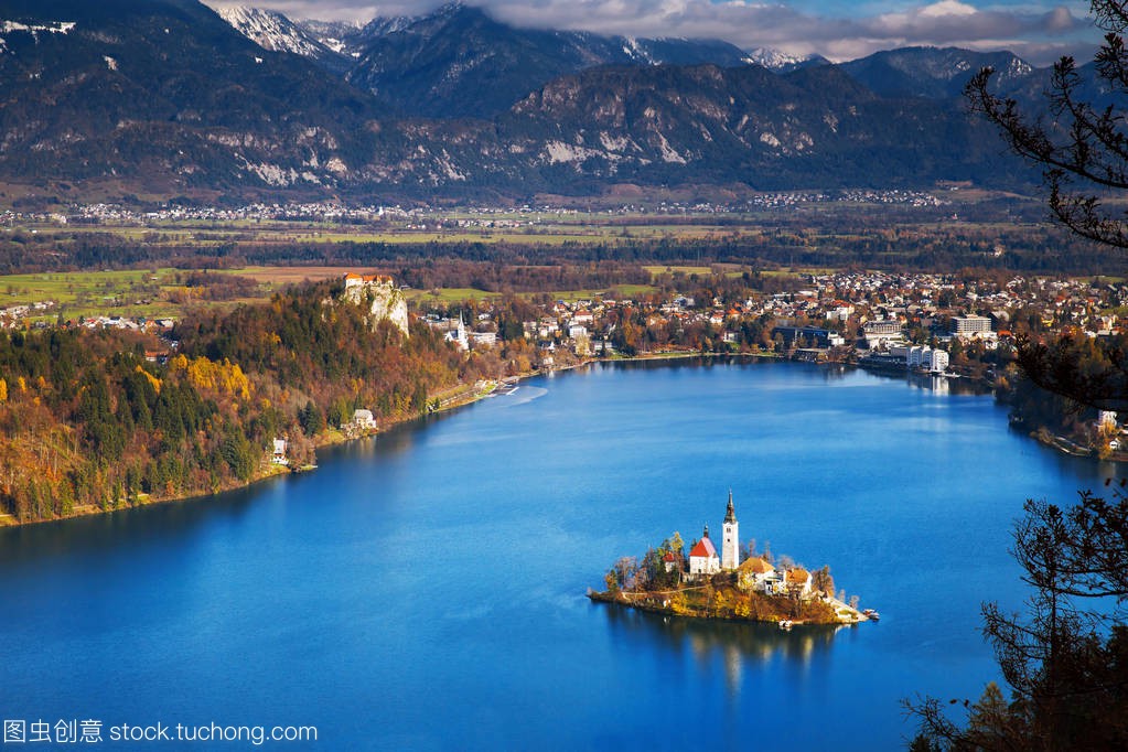 希腊购房移民申请流程及优势,欧盟购房移民详细解析