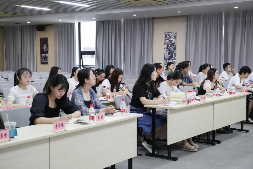 人和之师｜凝“新”聚力躬耕教育——人和街小学