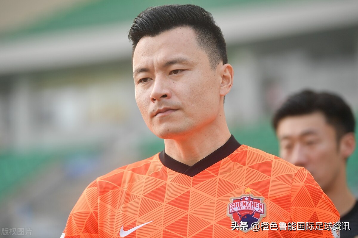 男足为什么那么高年薪,为什么男足年薪这么高