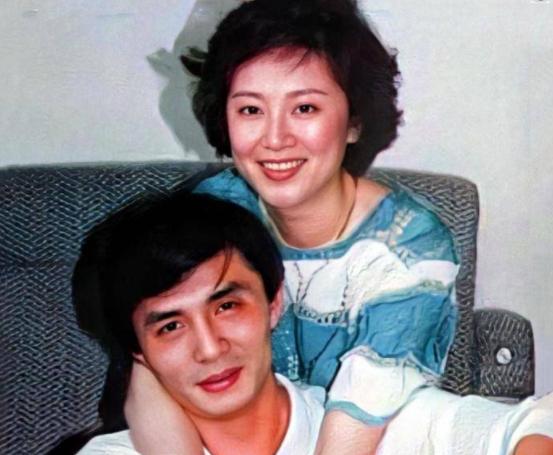 国内发财国外花的7位富豪,国内挣钱国外花的十大明星