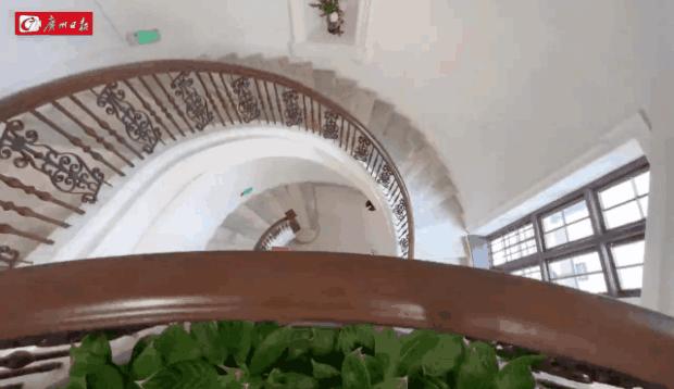 广州最美螺旋楼梯,广州超大旋转楼梯在哪