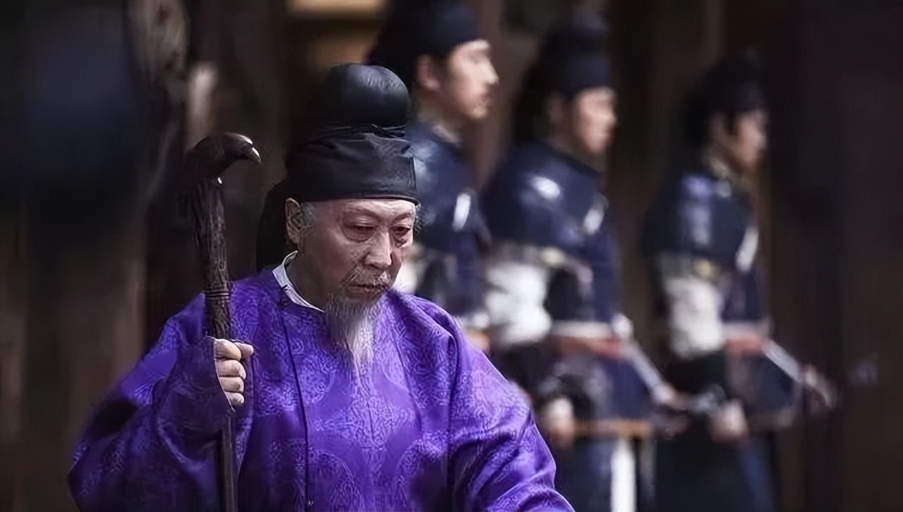 历史上名字取得最好的30个人，念一下都好美