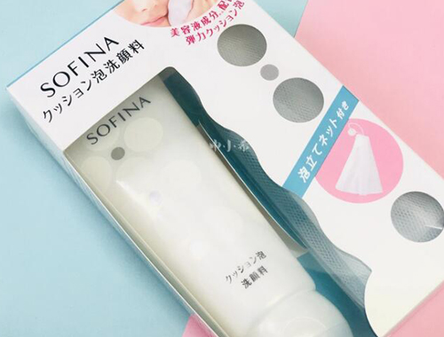 干性皮肤适合用什么洗面奶,干性皮肤适合洗什么洗面奶