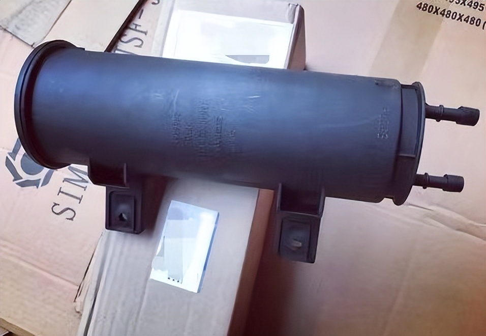 为什么一般车辆加油都加200不加满,一次加油200元和加满哪个更伤车