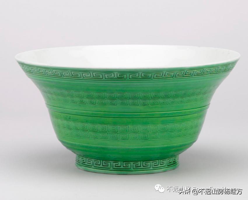 雍正乳白釉瓷器 (雍正年代青釉瓷器)