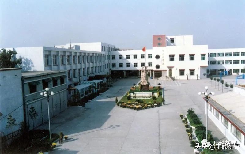 开封河南大学附属高级中学地址,开封市河大附属中学