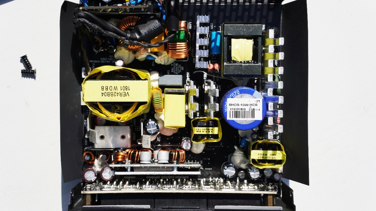 技嘉3070雪鹰显卡游戏测评,技嘉雪鹰3070ti装机视频