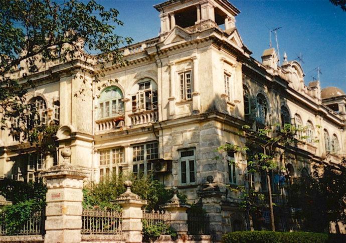 日军日记：*安妇慰**不服从管教，我很愤怒，用*刀刺**插入她的*体下**