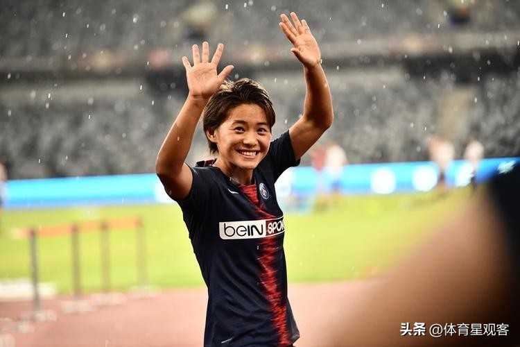 中国女足球队员王霜,足坛十大美女