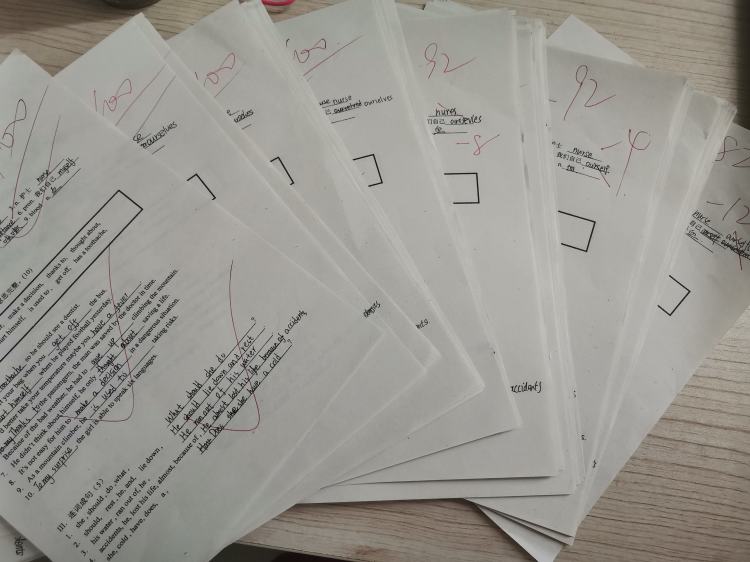 初二年级英语团体活动,初二英语活动