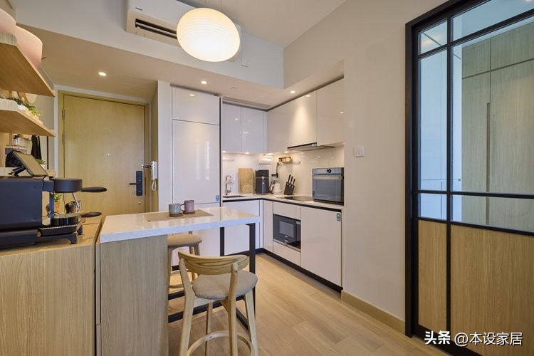 情侣在香港花800万买36平豪宅,28岁香港夫妻买下35m2蜗居