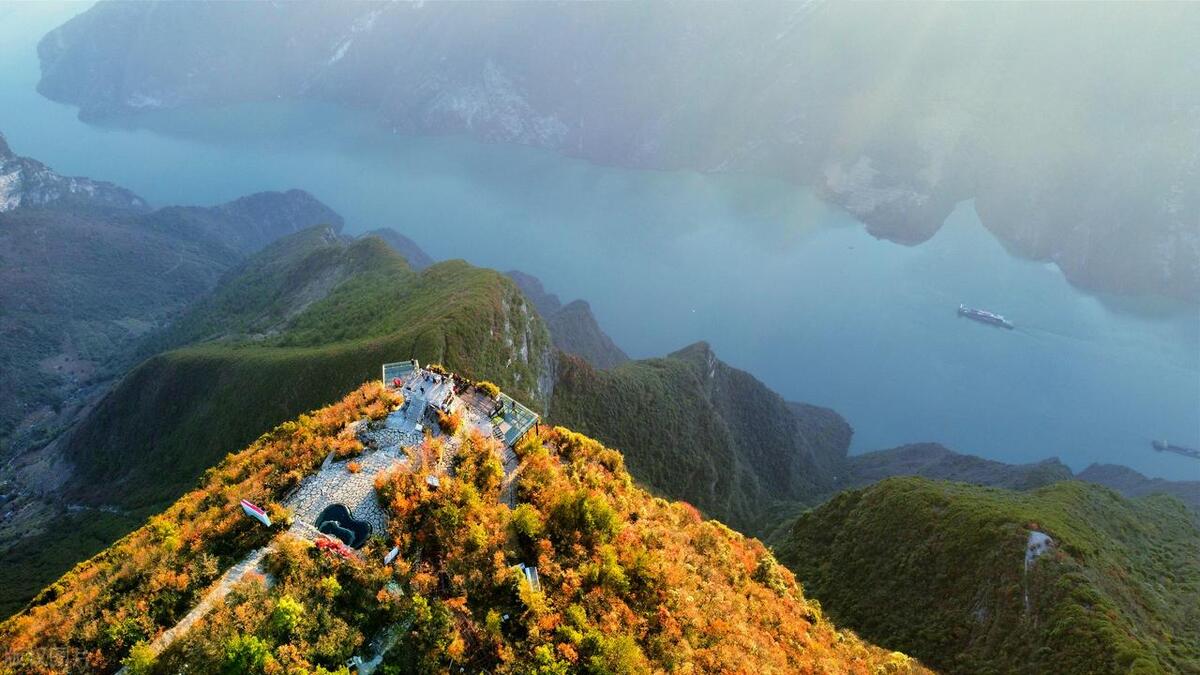 重庆AAAAA级景区有哪些,重庆aaaaa级景区云端廊桥