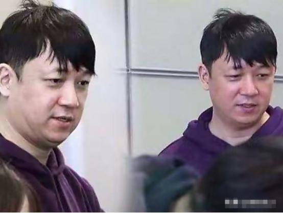 年轻时帅炸天的8位男星，中年后，有人胖快200斤，有人秃成地中海