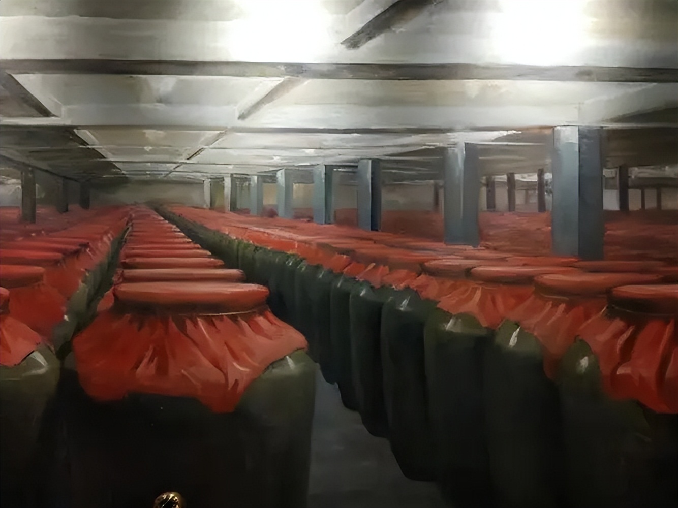 赖茅97香港回归酒两斤装是假酒吗,赖茅1997香港回归2斤装多少钱