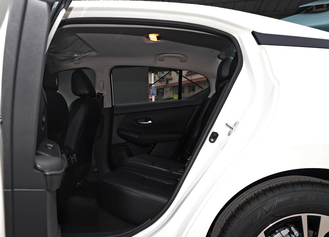 日产轩逸高速上路体验,日产轩逸14代悦享版2万公里保养