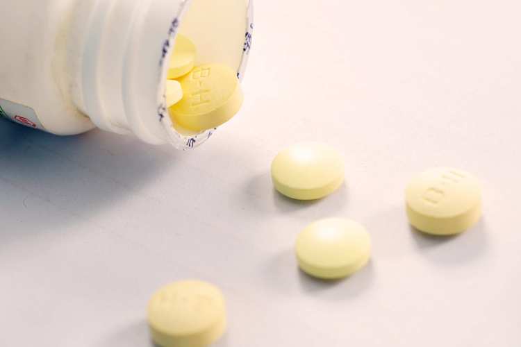 强直性脊柱炎健康科普,强直性脊柱炎用中医好还是西医好