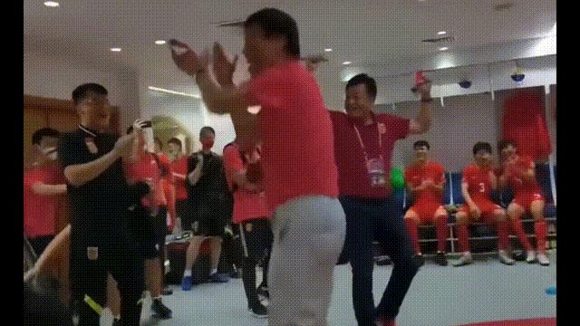 给中国足球“万恶之源”陈戌源的一封信：求求您不要再让我们流泪