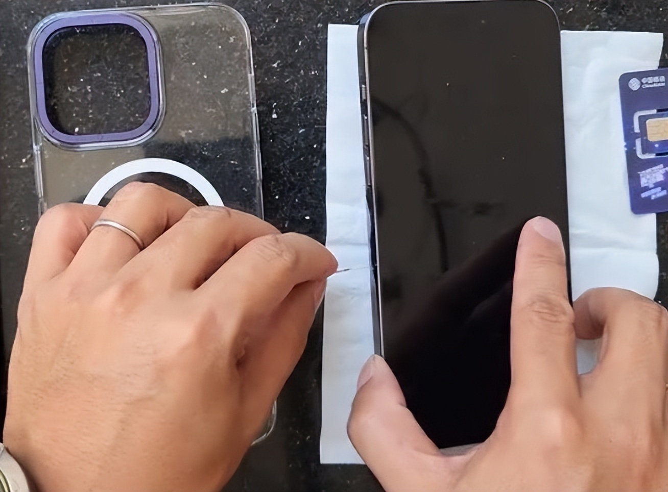 苹果14如何正确装手机卡,苹果14手机装卡怎么装的