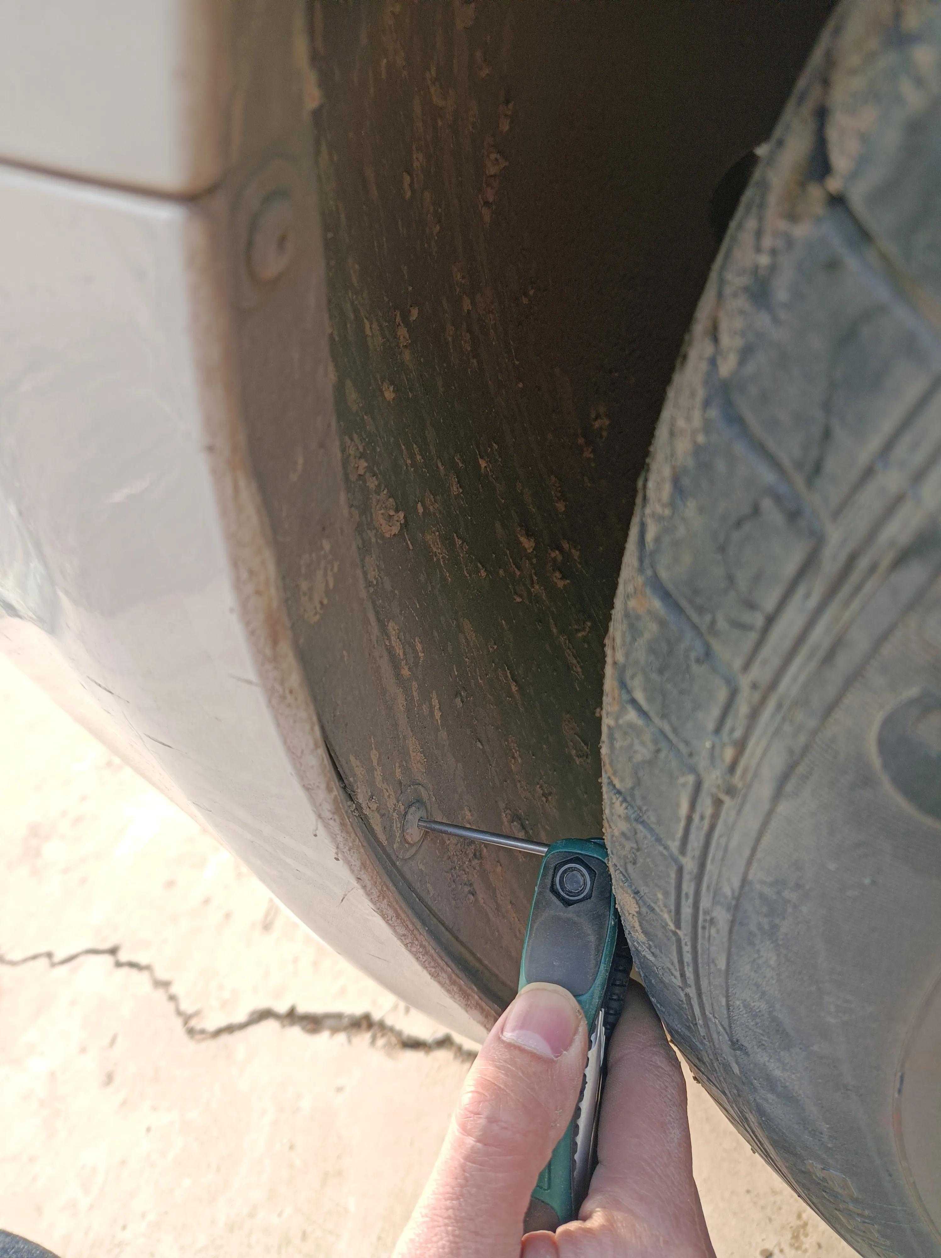 别克英朗1.5t前中网多少钱,别克英朗中网更换需要多少钱