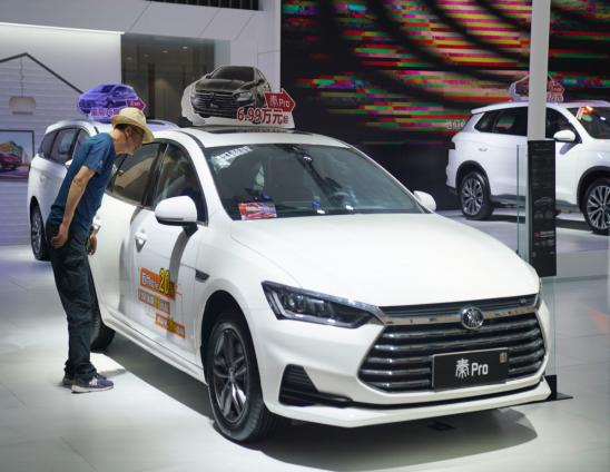 4s店买车贷款免息压绿本什么套路,免息贷款买车套路深度解析