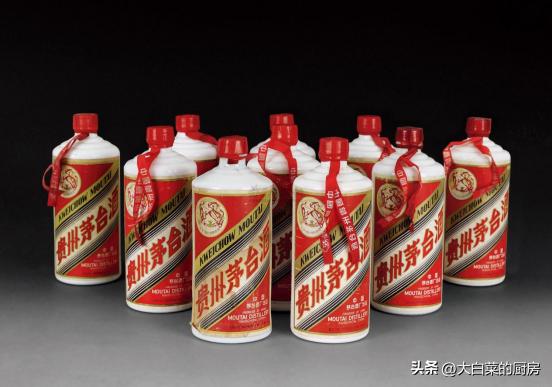 同样是白酒茅台凭什么卖上千元,美国超市中国卖的茅台是真的吗