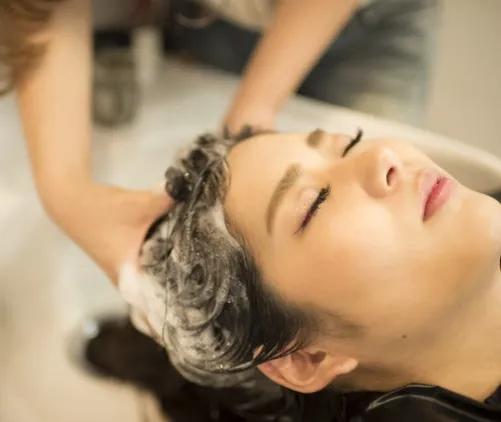 宝妈生完孩子四个月掉头发严重,剖腹产三个月脱发非常严重怎么办