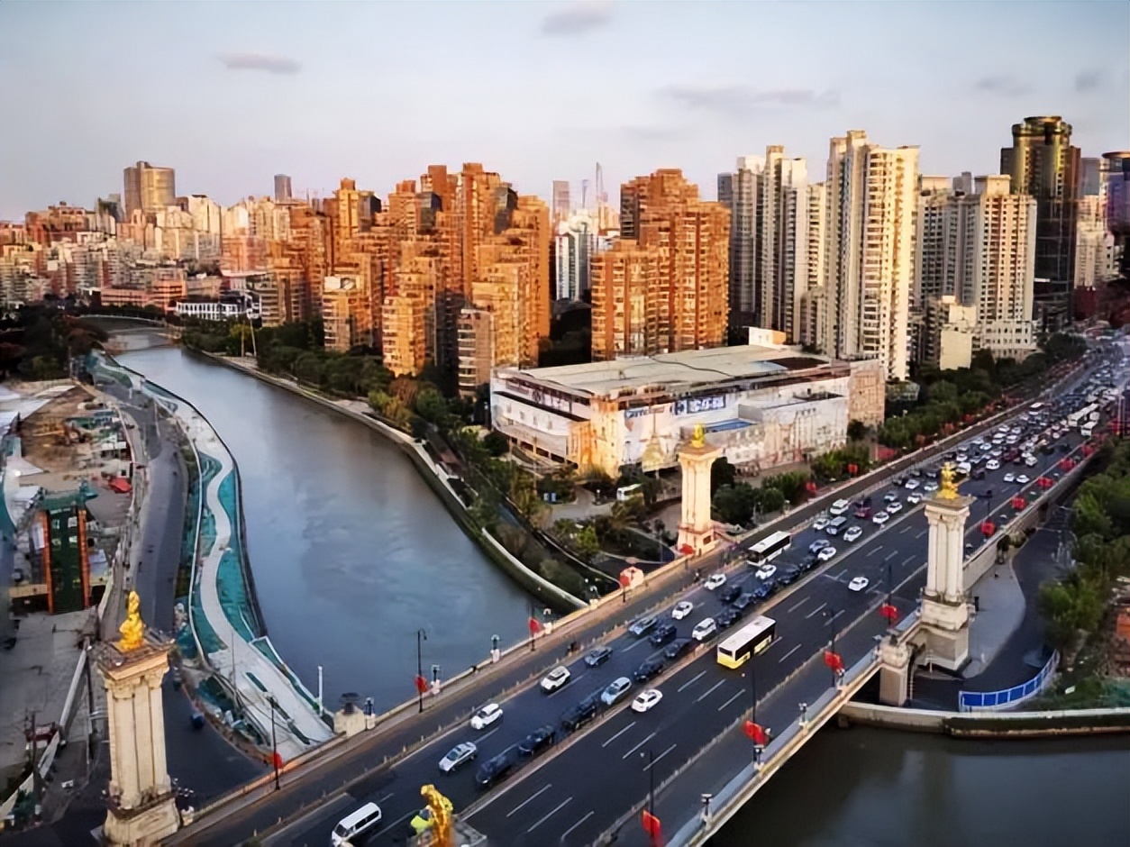 “教育洼地”变“高原”？普陀区强力教育资源回归