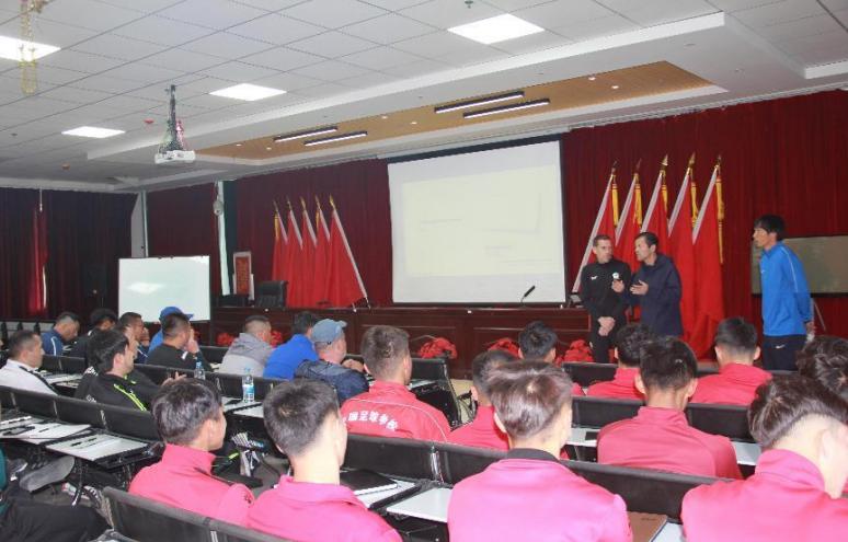 足球运动管理中心青训教练员,足球运动管理中心