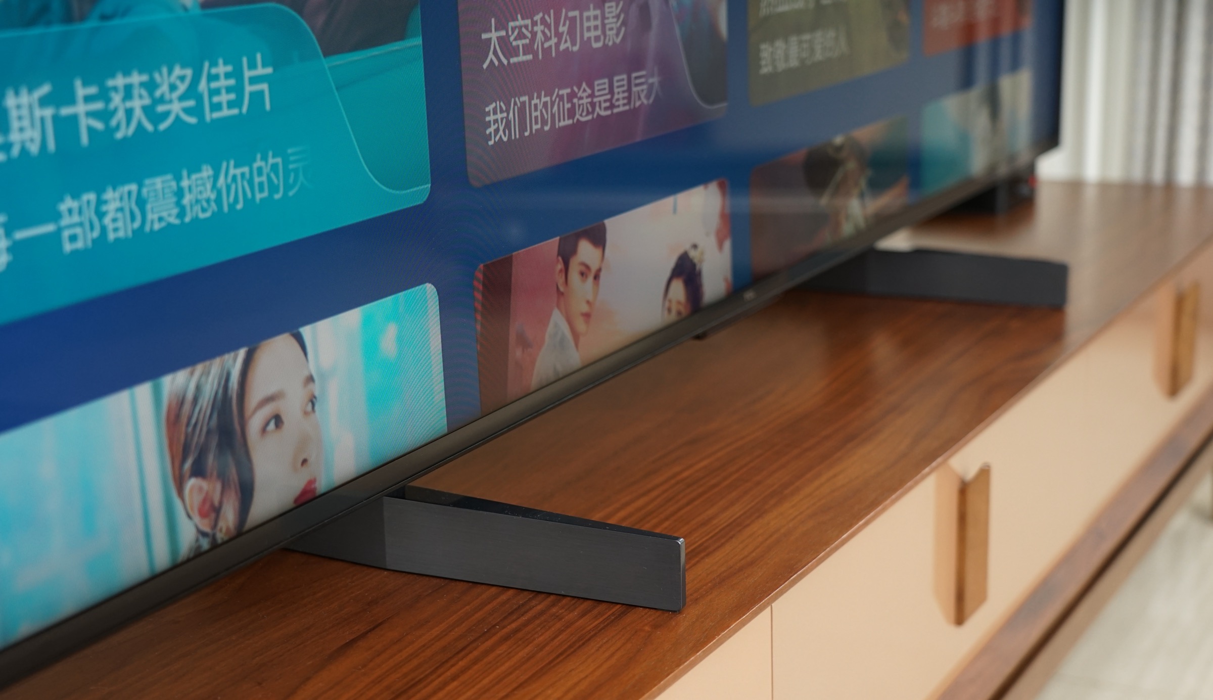 tclq10gprominiled电视4k效果,tclq10h电视多少寸画质最好