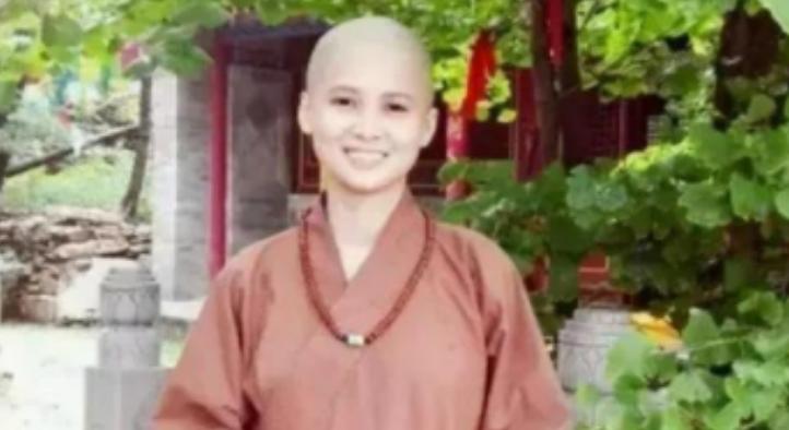 出家的谭家三姐妹,谭家三姐妹剃度出家为尼