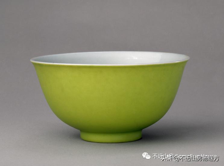 雍正乳白釉瓷器 (雍正年代青釉瓷器)