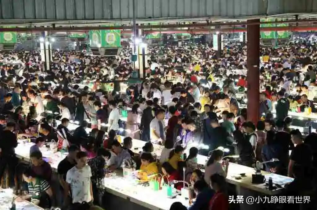 云南旅游一女的买石头,云南旅游必买石头