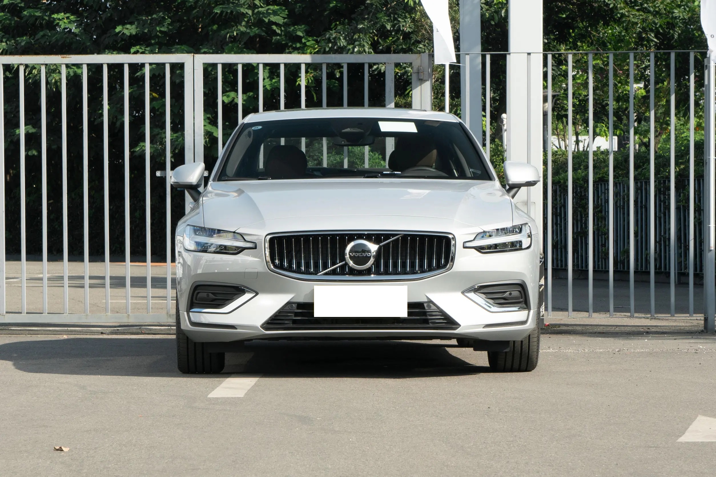 不建议入手的豪车车型是,综合实力好才叫性能好的几款豪车