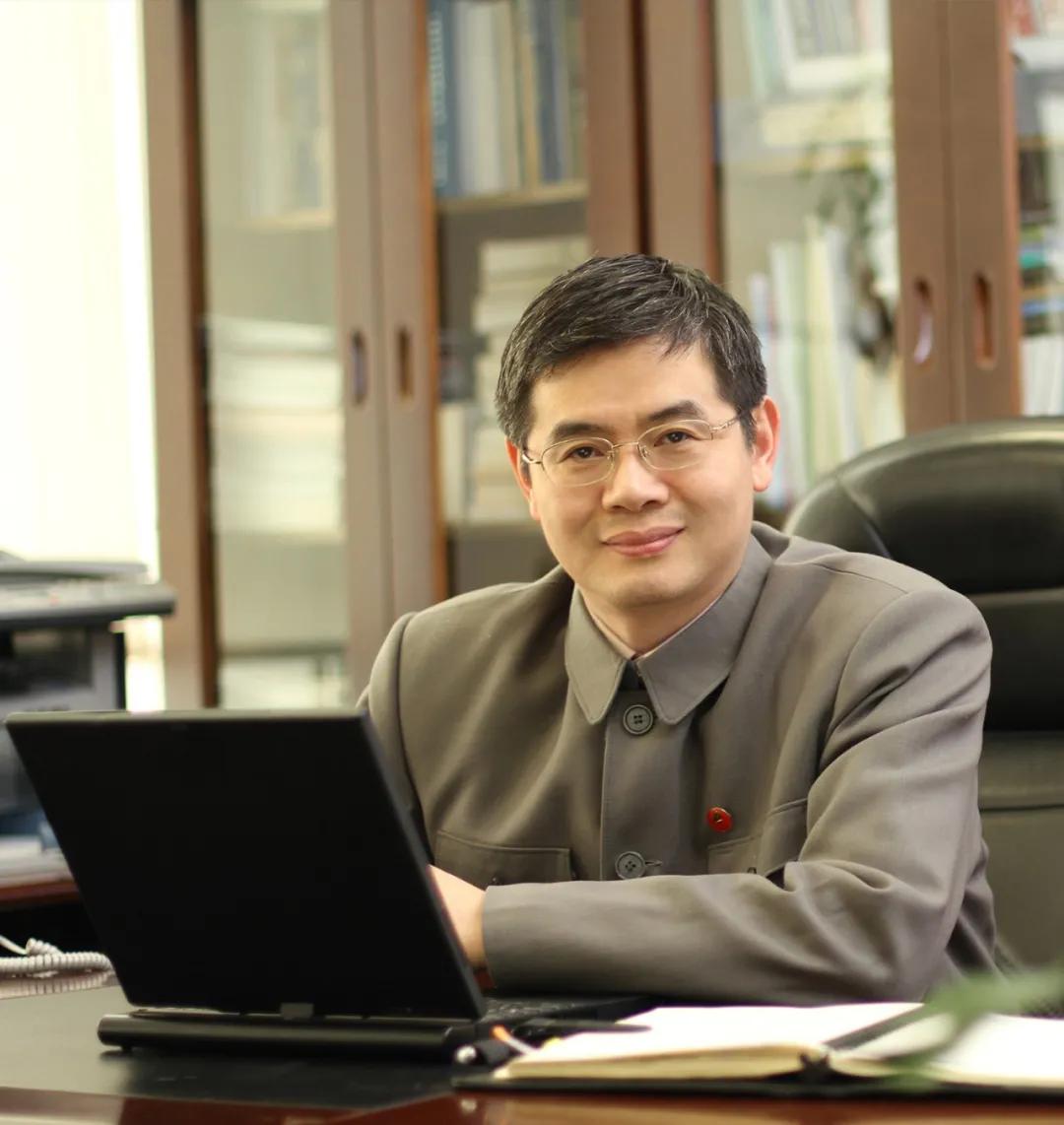 龙芯3a6000产品发布会胡伟武讲解,国产龙芯芯片相当于什么档次