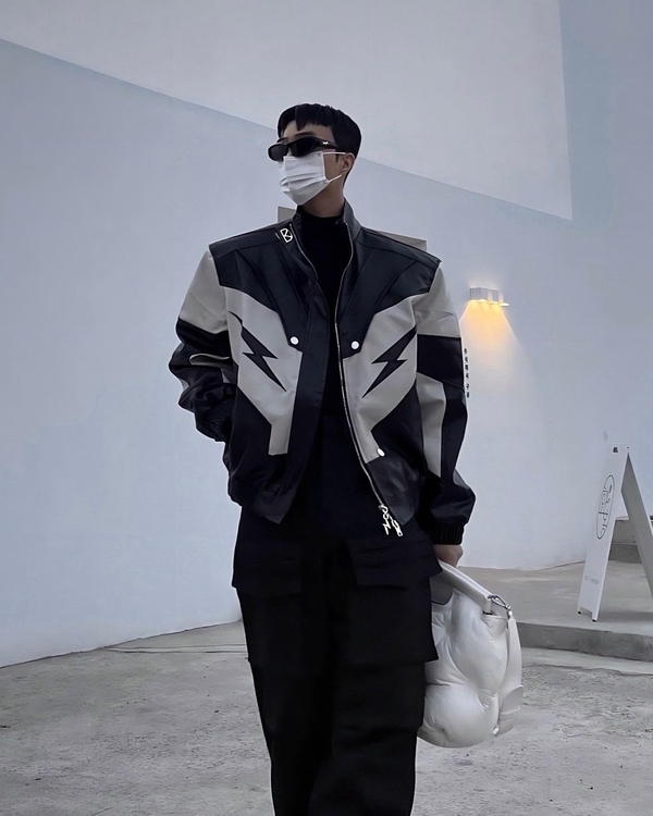 韩国穿搭ins大牌时尚博主,韩国穿搭ins时尚博主elborn