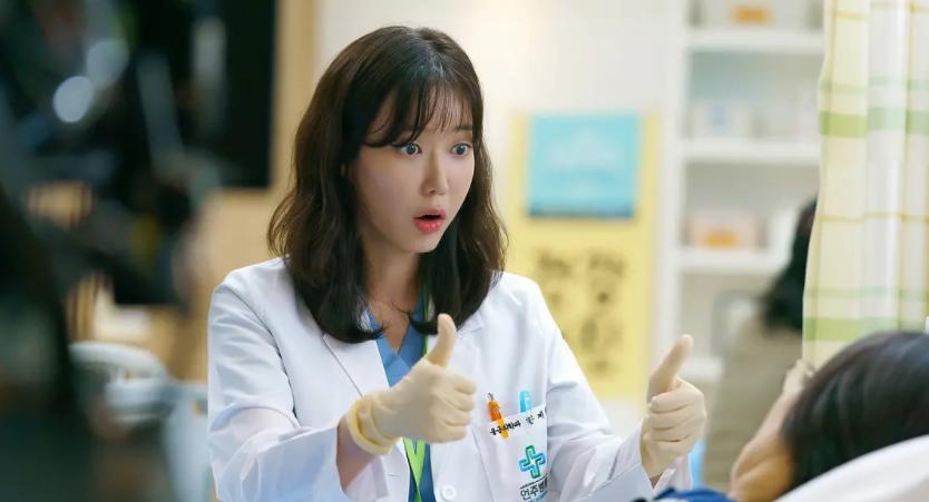 神圣的偶像韩剧讲的什么,木偶的季节韩剧推荐