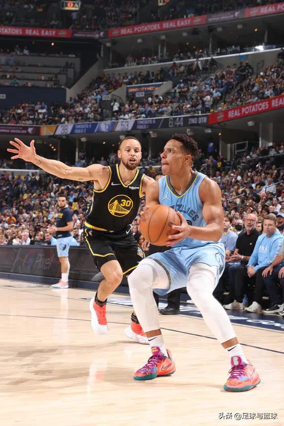 灰熊vs勇士大比分,灰熊vs雷霆狂输73分