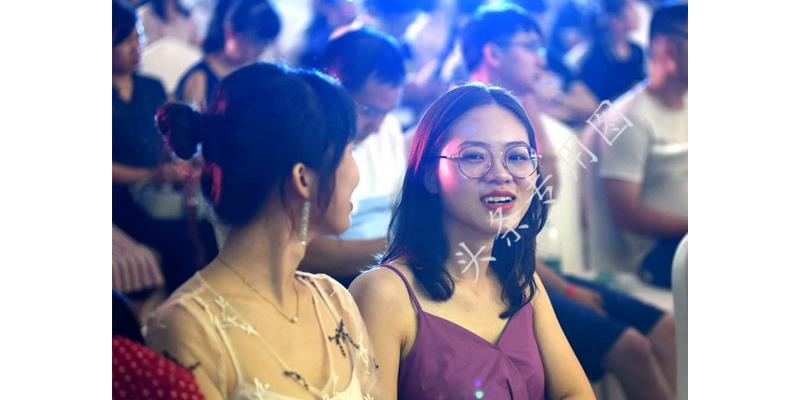 孙子要求我买6千电脑，我答应后，他的一个动作让我心疼