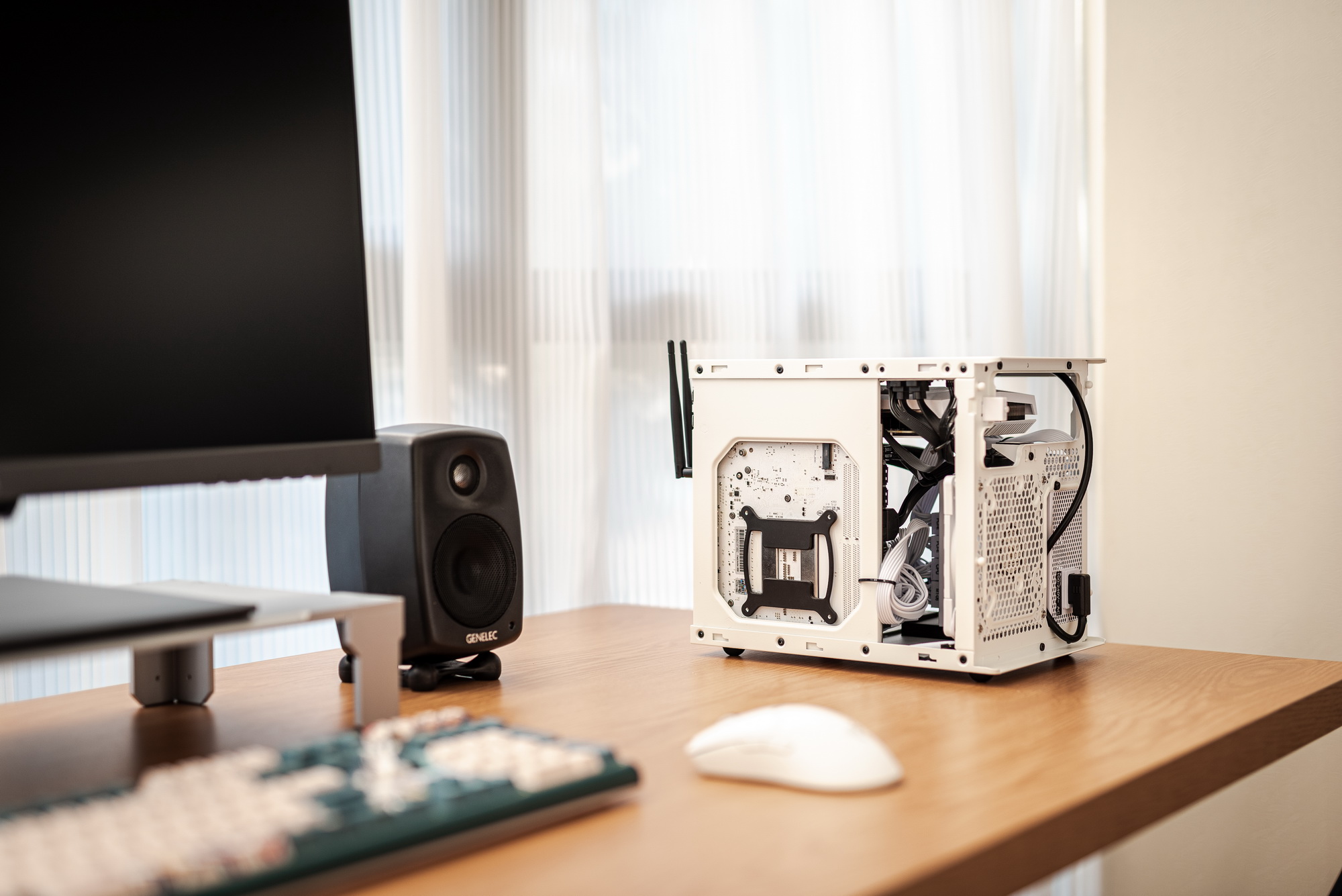 你也可以轻松装的白色ITX小钢炮：银欣SG16装机指南