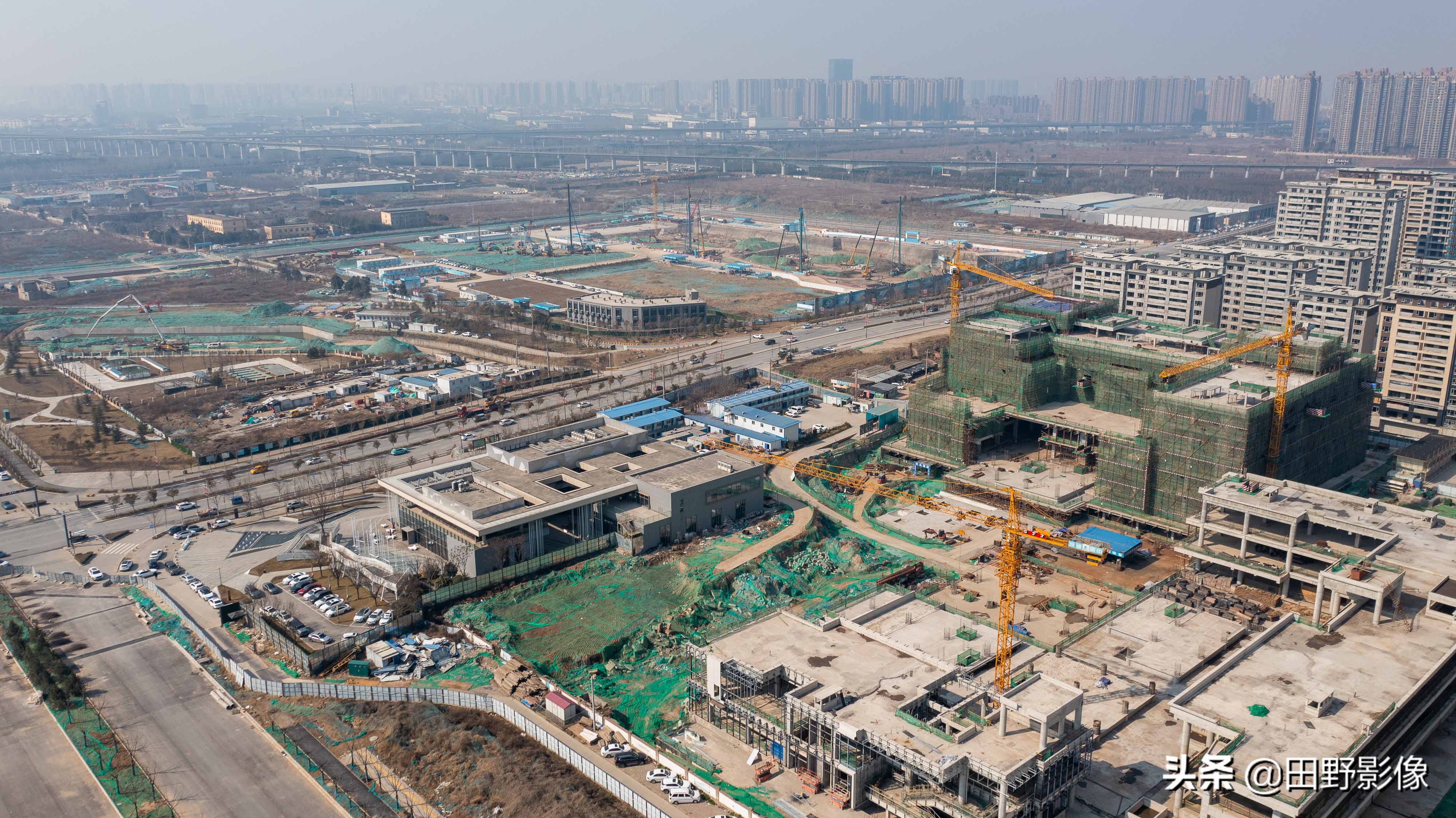 沣东科统区夜景航拍,西安沣东自贸园板块后期发展如何