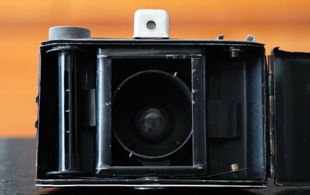 中国最早的相机排行榜,几十年前的老相机现在值钱吗