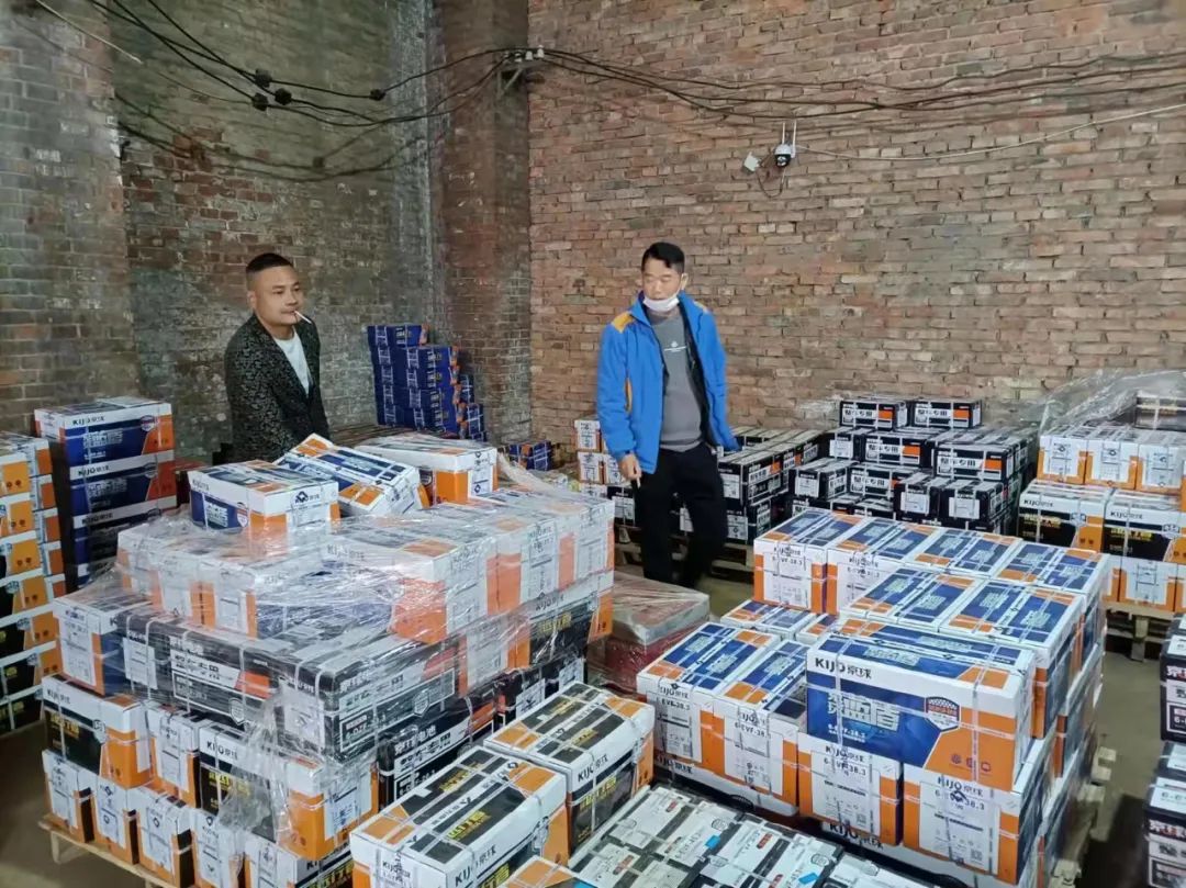 电动车换天能电池还是换超威电池,电动车换电池天能和超威哪个好