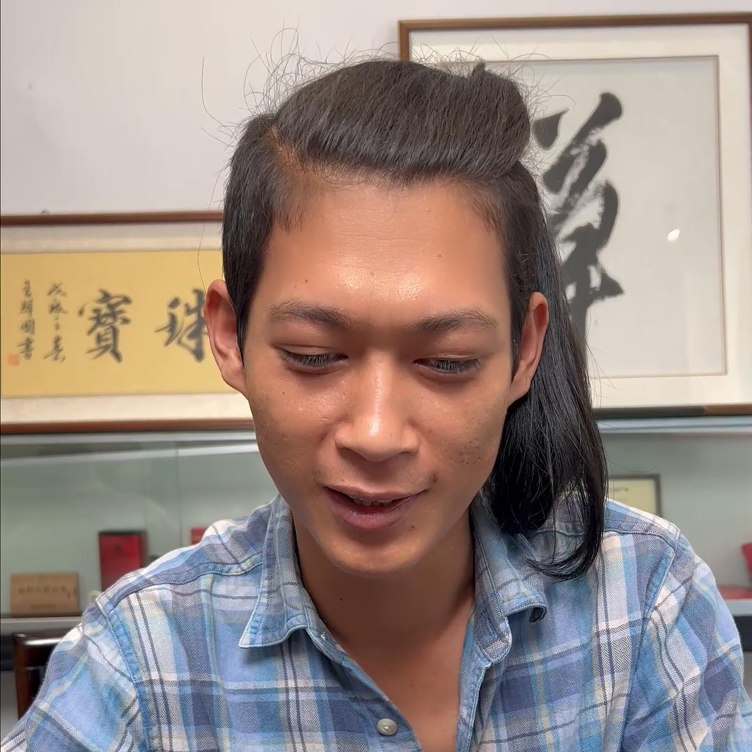 翡翠几百块钱的是假的,10亿左右翡翠鉴定