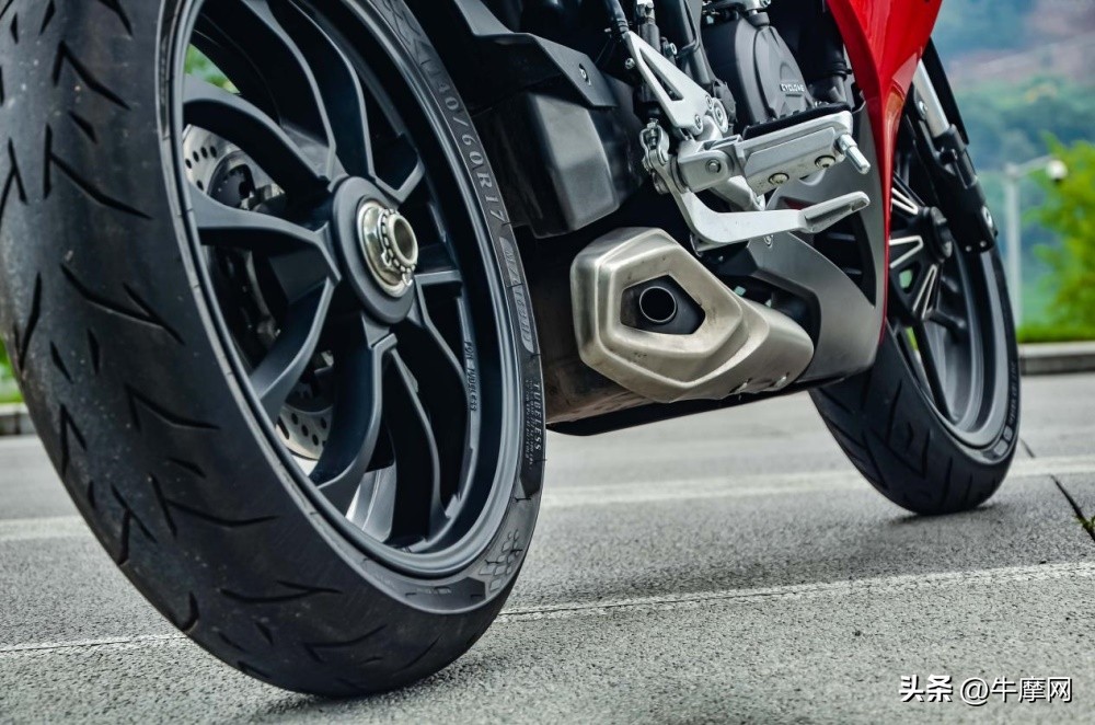 入门仿赛推荐1-2万双缸,赛科龙rc250仿赛震动大吗