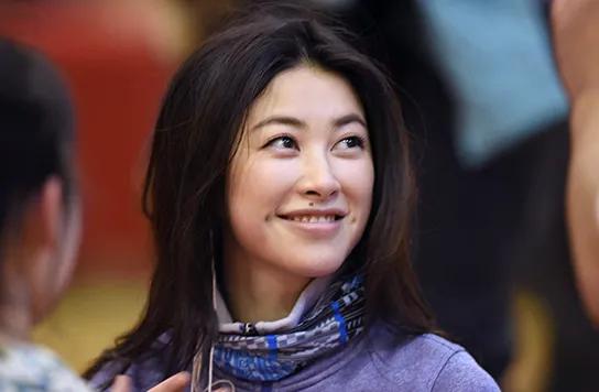 朱珠富家千金,朱珠名媛望族