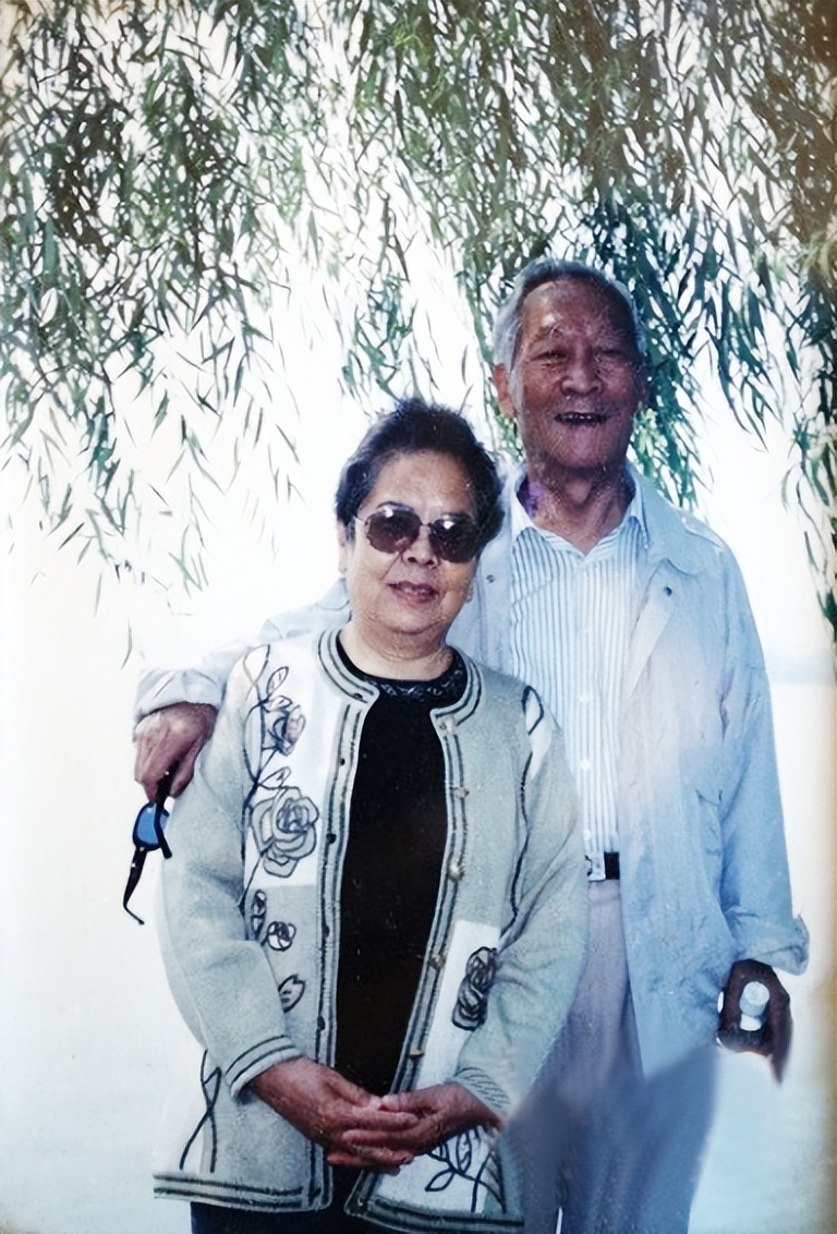 李梓鼎配音完整版,李梓配音经典视频