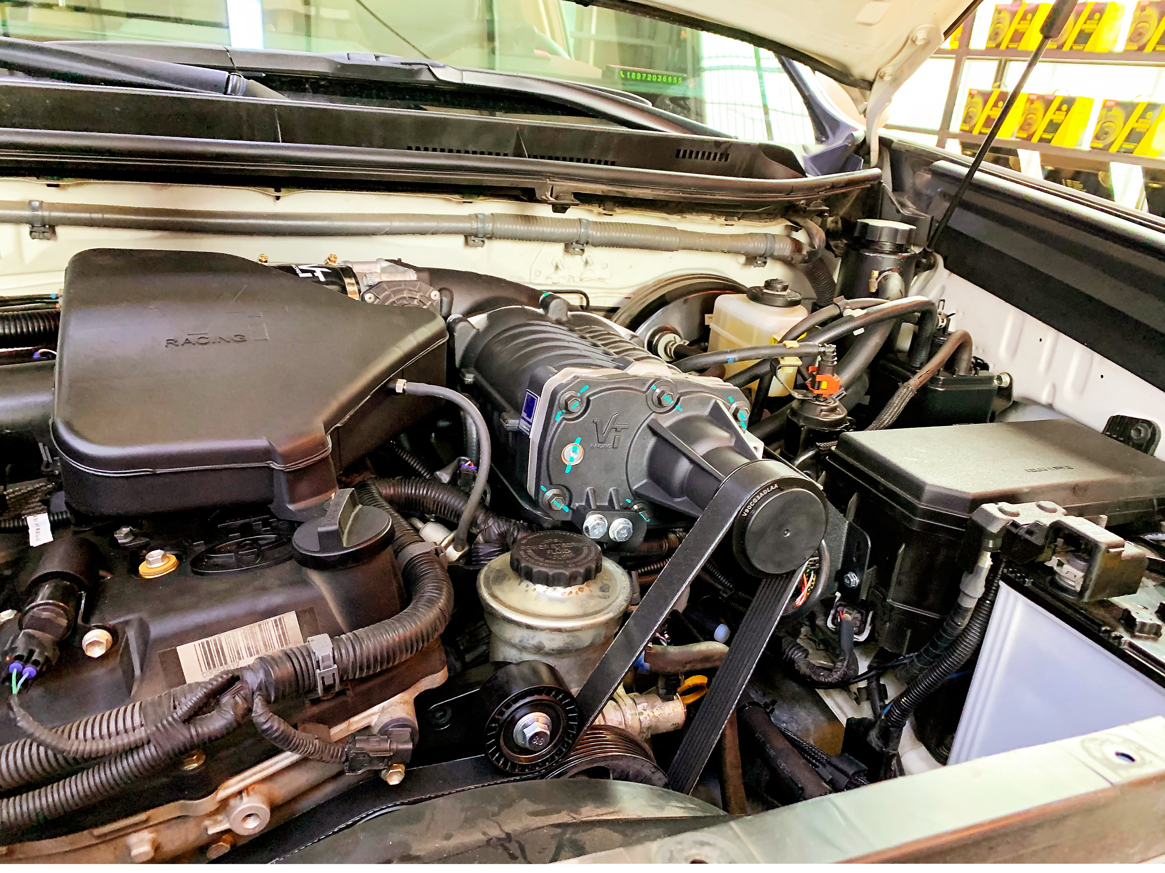 普拉多2.8t柴油版越野穿越,普拉多2.7跑川藏够吗