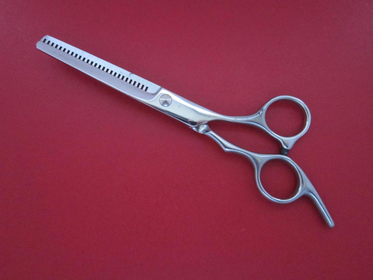 女性身上毛发旺盛什么原因呢,女性身上毛发旺盛什么原因