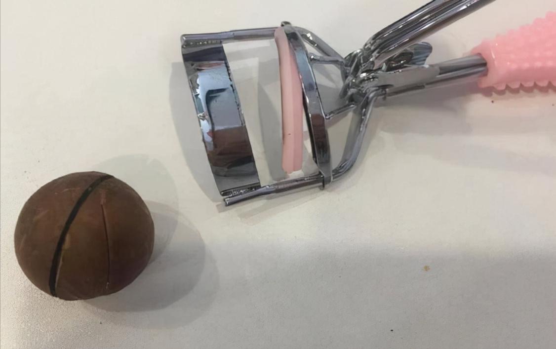 三只松鼠每日坚果500g罐装纯坚果,三只松鼠坚果纯臻佳礼